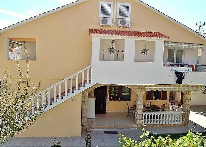 In With Terrace, Air Conditioning, Wi-fi, Washing Machine Appartement