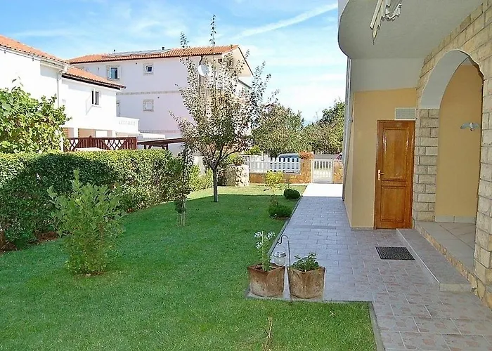 Daire In With Terrace, Air Conditioning, Wi-fi, Washing Machine Privlaka (Zadar)