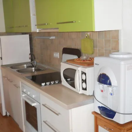 In With Terrace, Air Conditioning, Wi-fi, Washing Machine