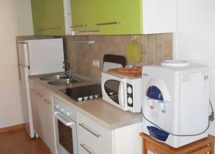 In With Terrace, Air Conditioning, Wi-fi, Washing Machine
